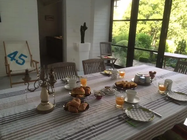 Les Hortensias Couette-café Clermont (Oise)